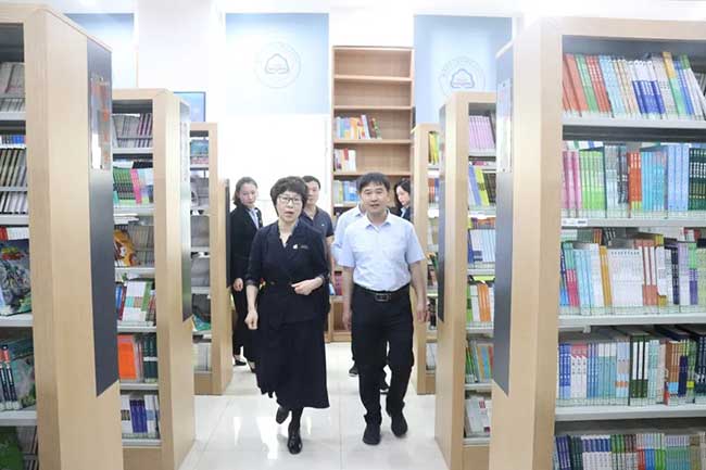 南陽市第二完全學校圖書館